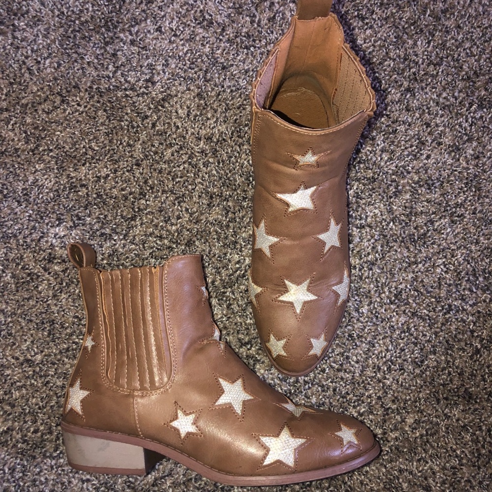 Starred brown Booties